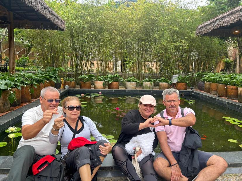 Laurence Courtois et ses amis – voyage en groupe