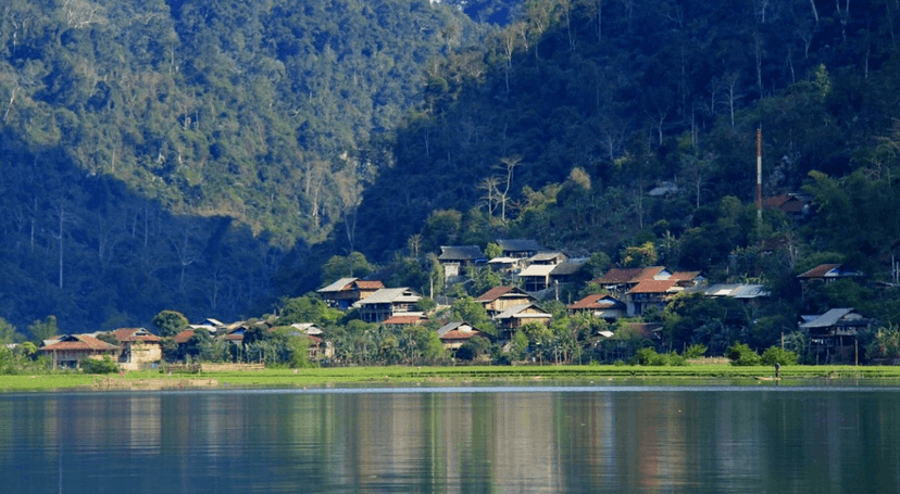 Pac Ngoi, un village paisible au cœur du lac Ba Be