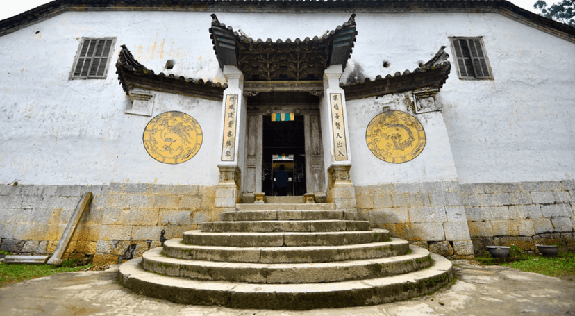 Le palais du Roi des Hmongs, mémoire vivante du Nord Vietnam