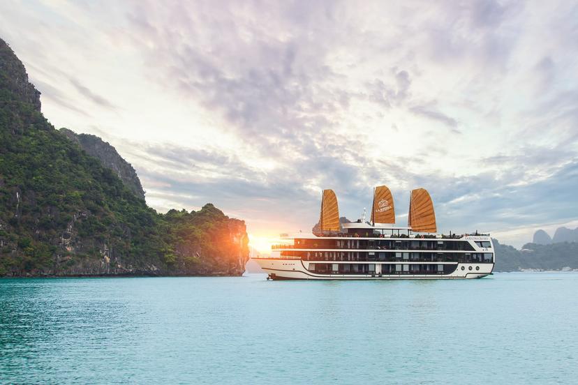 Croisière de 2 jours 1 nuit dans la baie d’Halong : comment choisir ?
